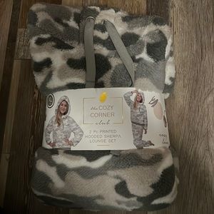 Women’s lounge set